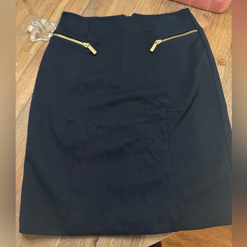 Michael Kors size 6 pencil skirt black